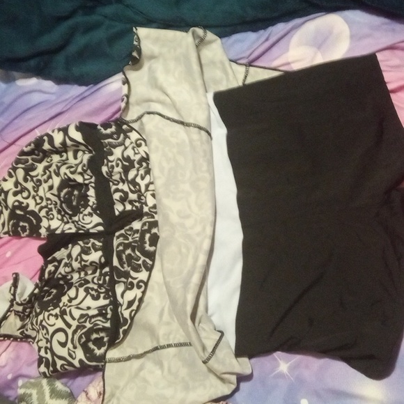 Bathing suit - Picture 2 of 2